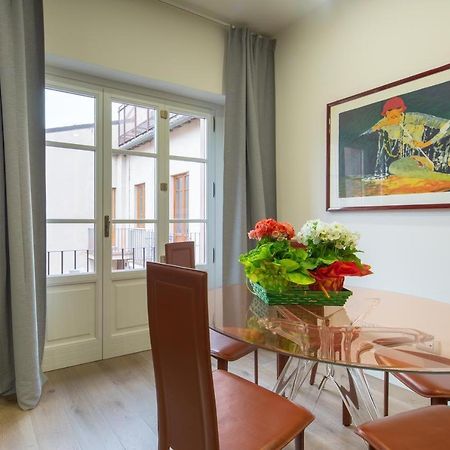 Stunning & Luxurious 1Br Apt 1 Min Walk By Duomo フィレンツェ エクステリア 写真