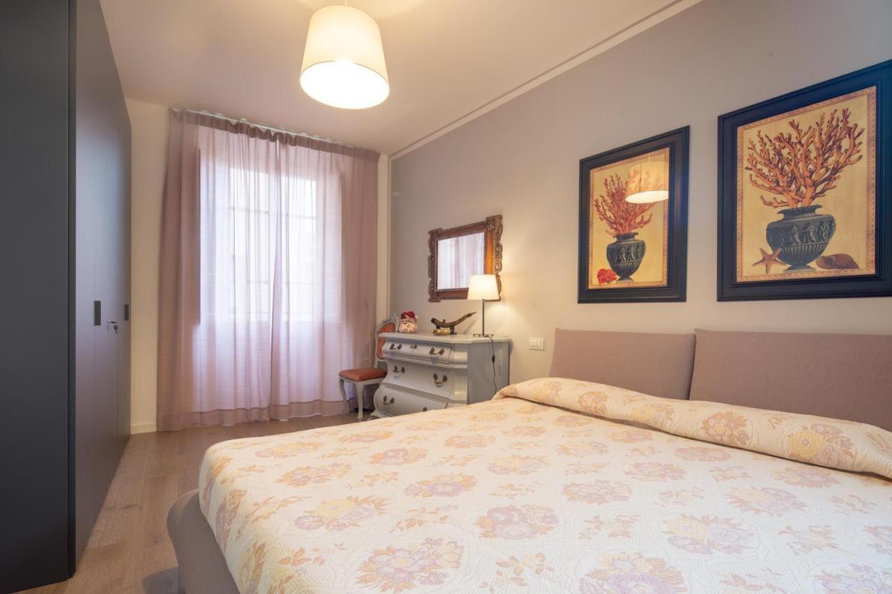 Stunning & Luxurious 1Br Apt 1 Min Walk By Duomo フィレンツェ エクステリア 写真